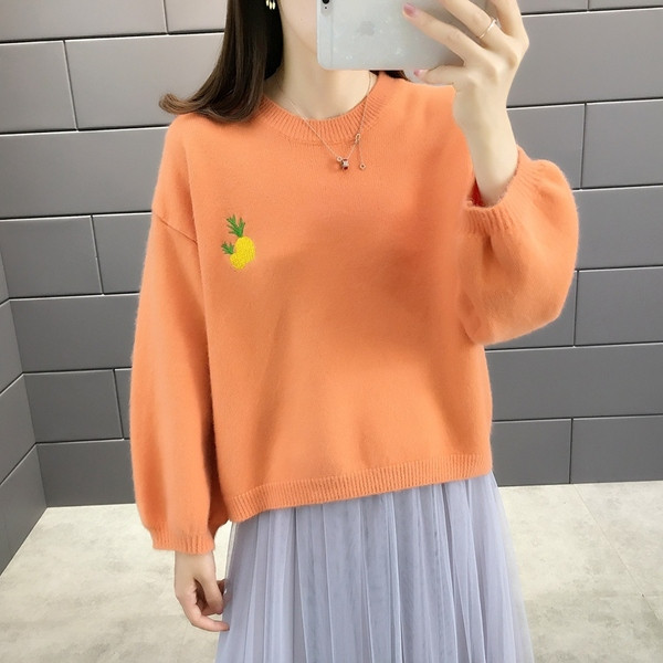 Γυναικείο  casual πουλόβερ - ένα ευρύ σχέδιο σε διάφορα χρώματα