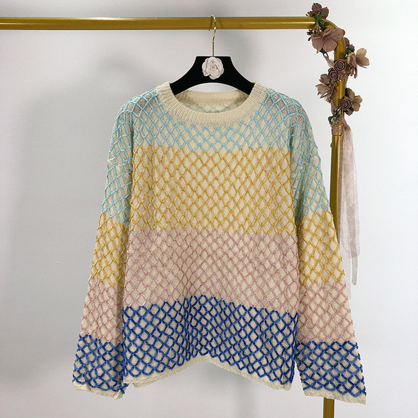 Μοντέρνο πλεκτό γυναικείο πουλόβερ 