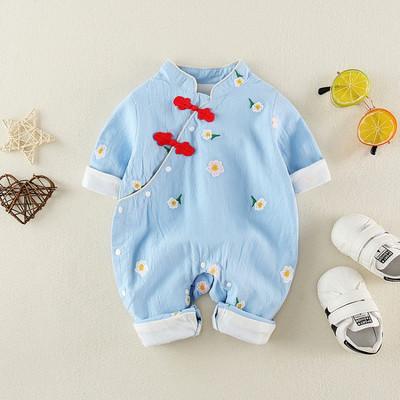 Salopete actuale pentru bebelusi pentru baieti si fete cu motive florale