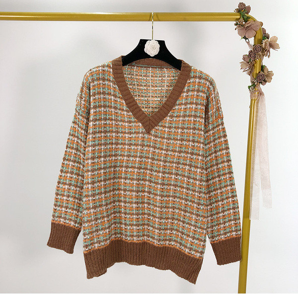 Pulover de damă în carouri cu decolteu spitz - două culori