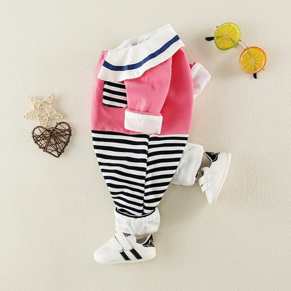 Model nou de salopeta bebelusi cu guler clasic si buzunar pentru fete in doua culori