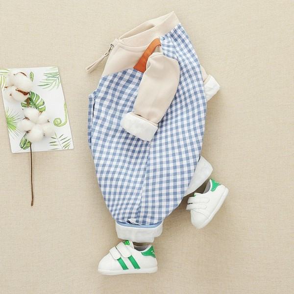 Kockás babakombináció fiúknak kék és barna színben