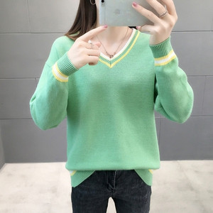 Bluza de dama toamna-iarna cu decolteu spitz in mai multe culori