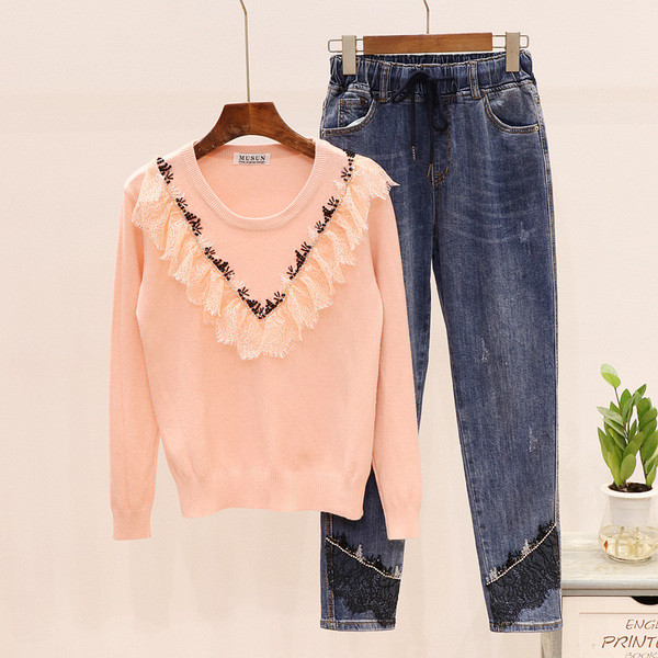 Καθημερινά γυναικεία σύνολα με δαντέλα σε τρία χρώματα