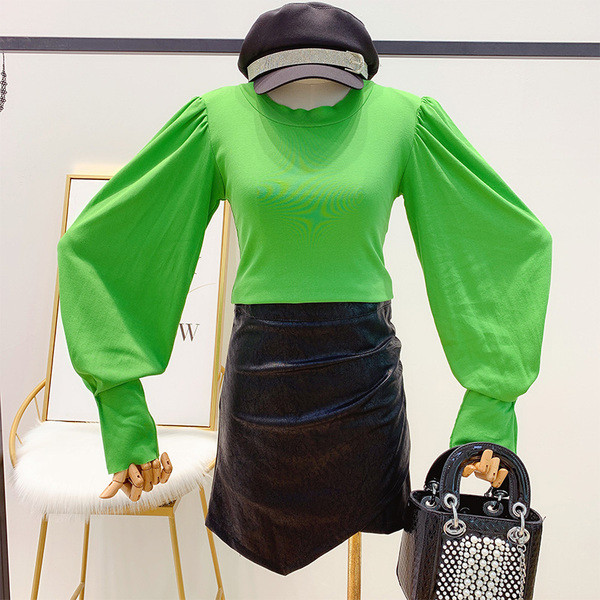 Μοντέρνα γυναικεία μπλούζα με φαρδιά μανίκια σε τρία χρώματα