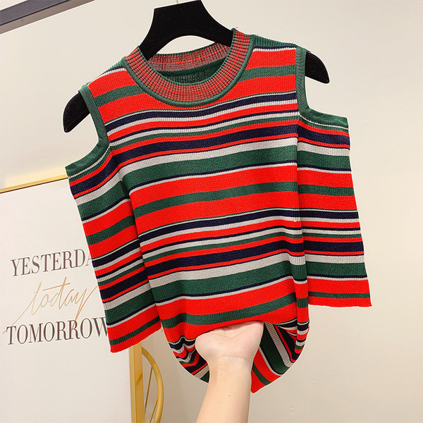 Csíkos női pulóver csupasz váll és 3/4 ujjú