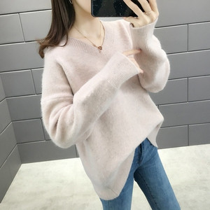 Alkalmi női téli pulóver spitz nyakkivágással, több színben