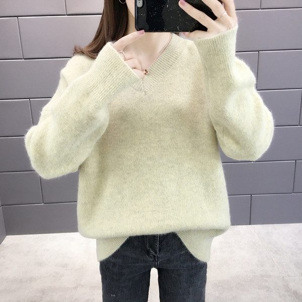 Alkalmi női téli pulóver spitz nyakkivágással, több színben