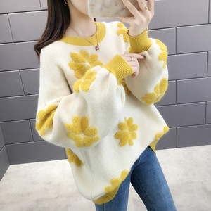 Modern női pulóver több színben hímzéssel