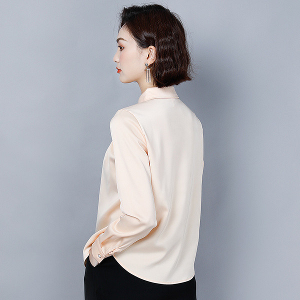 Aktuális női ing három színben, klasszikus gallérral