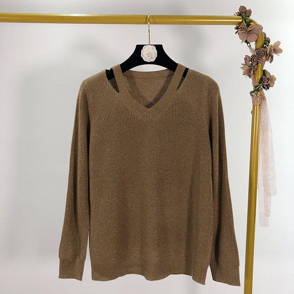 Γυναικείο πουλόβερ  με λαιμόκοψη σε πέντε χρώματα με γυαλιστερό αποτέλεσμα