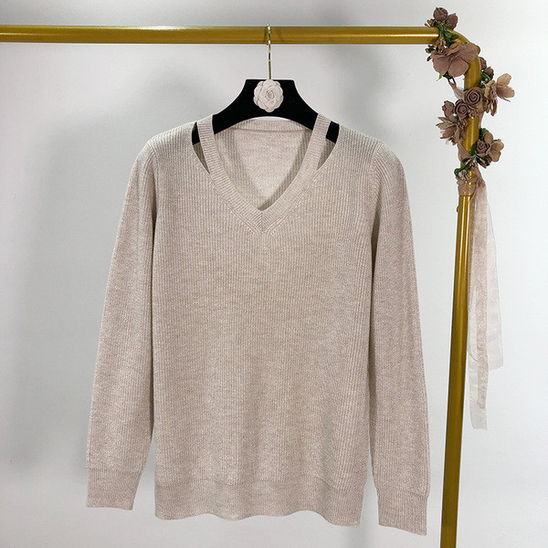 Γυναικείο πουλόβερ  με λαιμόκοψη σε πέντε χρώματα με γυαλιστερό αποτέλεσμα