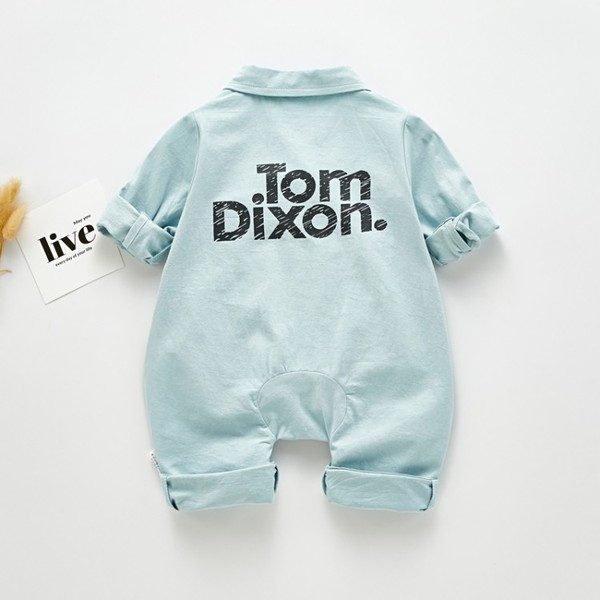 Új modell baba overall fiúknak klasszikus gallérral és gombokkal, két színben