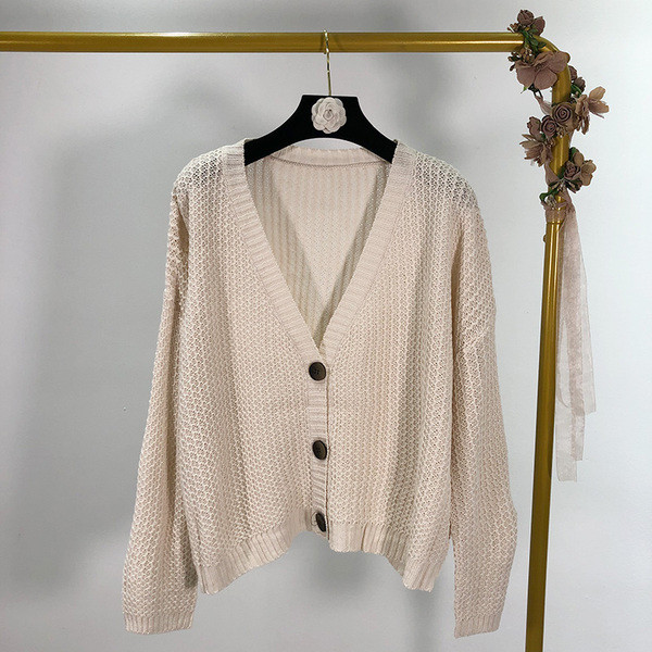 Vékony kötött kardigán mély spitz nyakkivágással, két színben