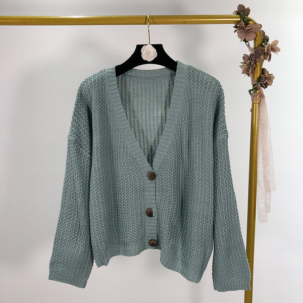 Vékony kötött kardigán mély spitz nyakkivágással, két színben