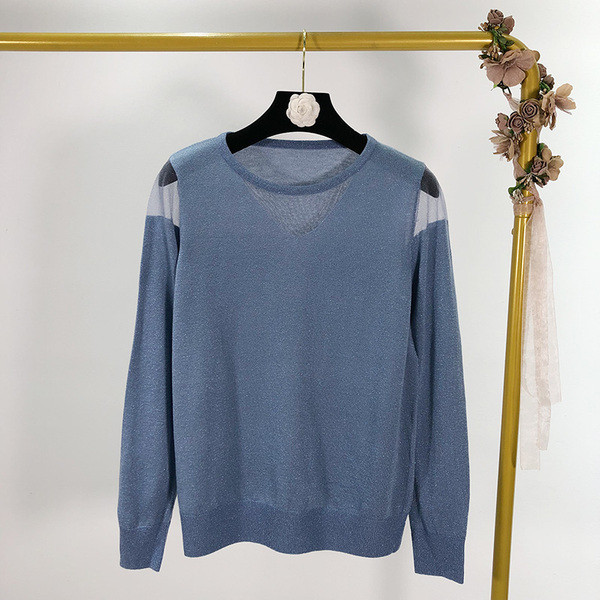 Γυναικείο πουλόβερ με διαφανή στοιχεία και κομψό αποτέλεσμα