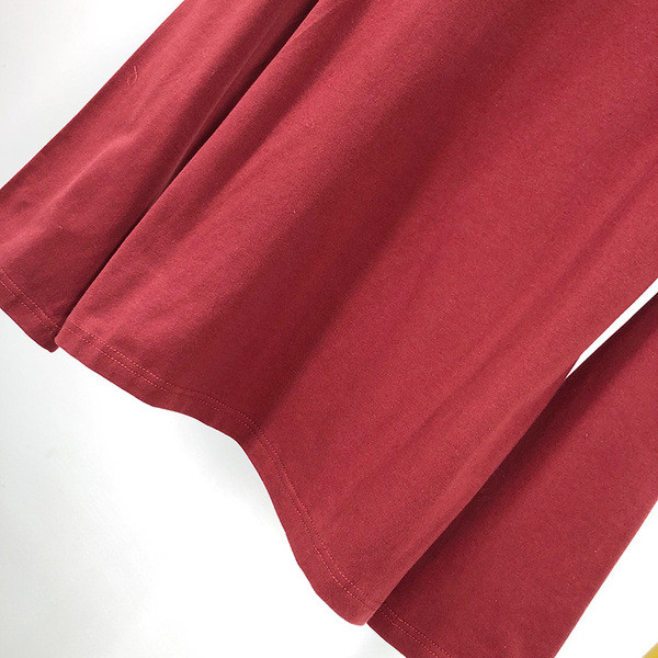 Γυναικείες μπλούζες με εφαρμογή στην πλάτη