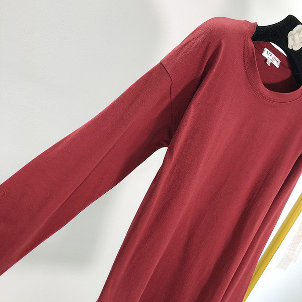 Γυναικείες μπλούζες με εφαρμογή στην πλάτη