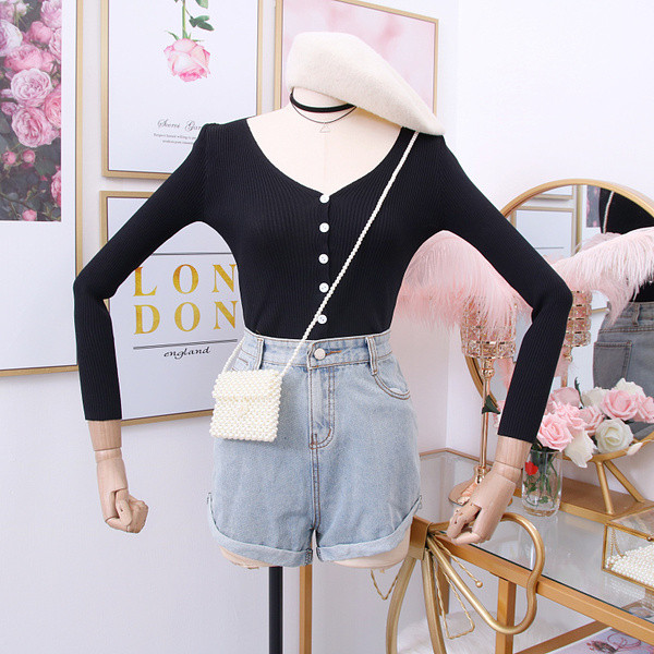 Νέο μοντέλο γυναικείο πουλόβερ ν με κουμπιά και λαιμόκοψη σε διάφορα χρώματα