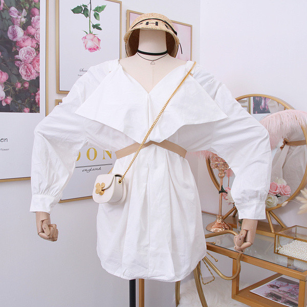 Új modell, korszerű női ing spitz nyakkivágással - széles modell