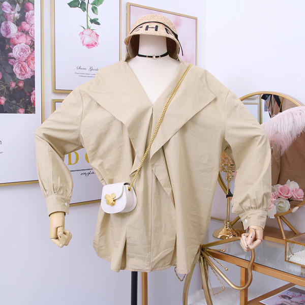 Új modell, korszerű női ing spitz nyakkivágással - széles modell