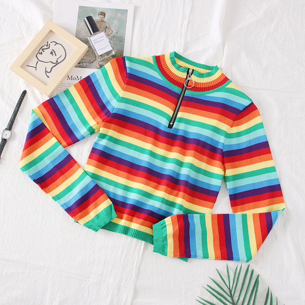 Csíkos női dáma új modellje pólógallérral és cipzárral