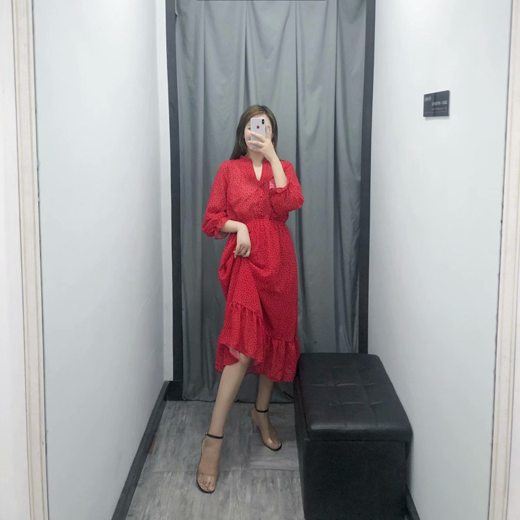 Elegáns sifon ruha piros színben