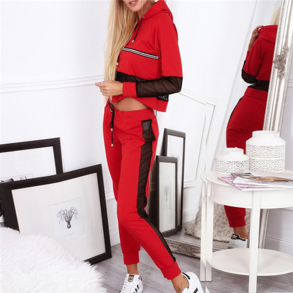 Καθημερινό γυναικείο αθλητικό  σετ με  κουκούλα  σε διάφορα χρώματα