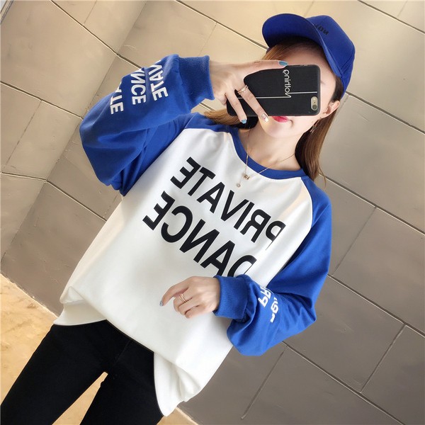 Alkalmi női blúz O-alakú gallérral és felirattal több színben