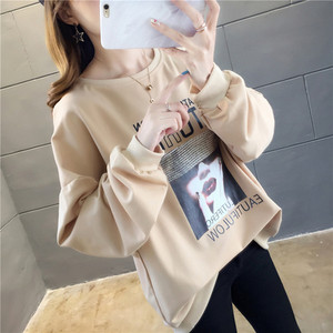 Καθημερινή  γυναικεία μπλούζα με έγχρωμη εφαρμογή σε τρία χρώματα