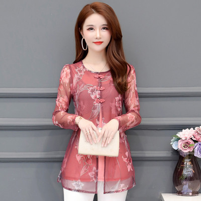 Μοντέρνα γυναικεία μπλούζα σε κόκκινο και μπλε χρώμα με μοτίβα λουλουδιών