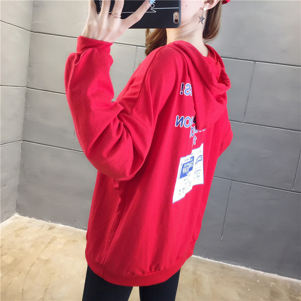 Γυναικείο καθημερινό  φούτερ με έγχρωμα γράμματα σε τρία χρώματα