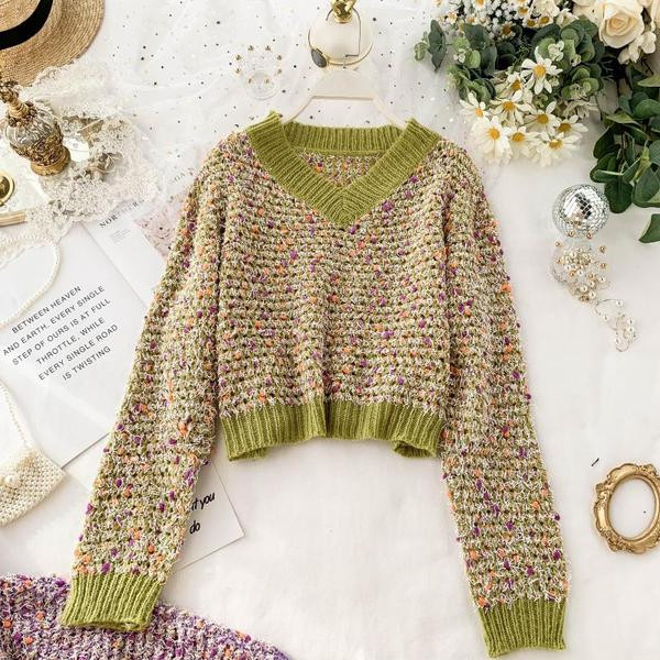 Καθημερινό  γυναικείο πουλόβερ με V-λαιμό σε τρία χρώματα