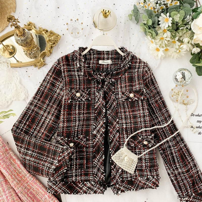 Κορυφαίο γυναικείο σακάκι   με O-κολάρο και τσέπες