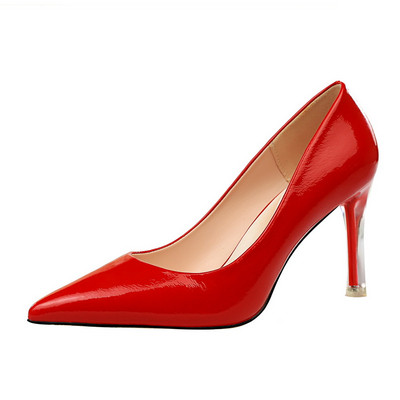 Κομψά γυναικεία παπούτσια  με λεπτό τακούνι σε διάφορα χρώματα