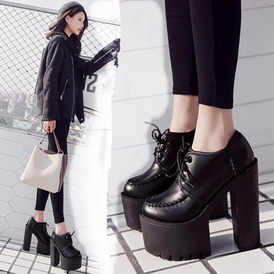 Дамски обувки с връзки от еко кожа в черен цвят