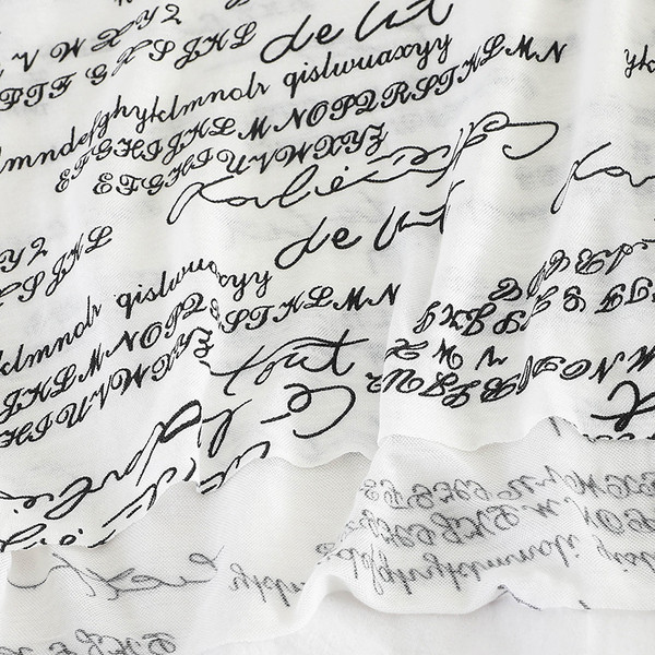 Casual γυναικεία μπλούζα σε μαύρο και άσπρο χρώμα  με γράμματα