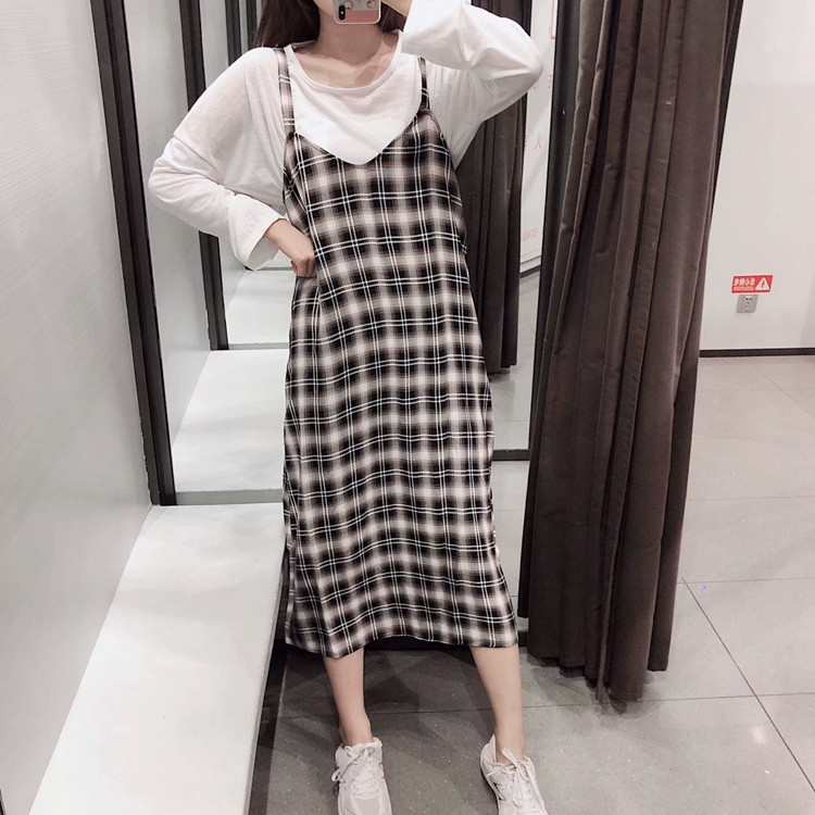 Карирана дамска рокля с тънки презрамки - прав модел