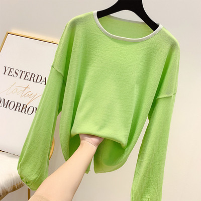 Дамски пуловер с  обло деколте в няколко цвята