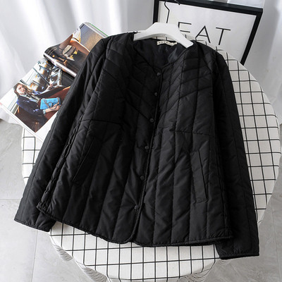 Есенно дамско яке с джоб и копчета в няколко цвята 