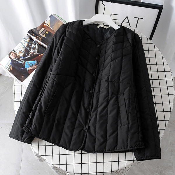 Есенно дамско яке с джоб и копчета в няколко цвята 