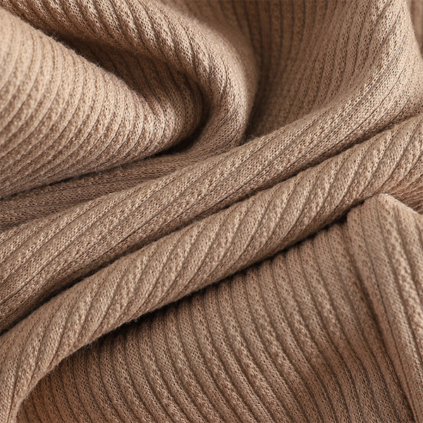 Ежедневен дамски панталон широк модел с еластична талия и джобове в няколко цвята