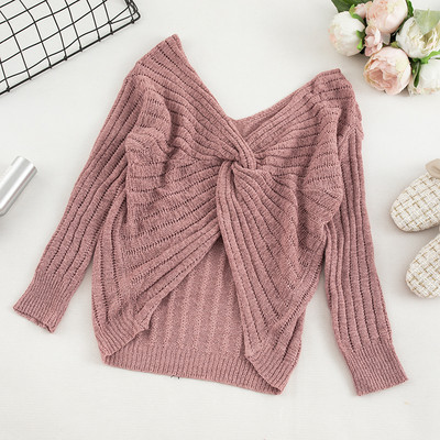 Модерен дамски пуловер в пет цвята с V-образно деколте