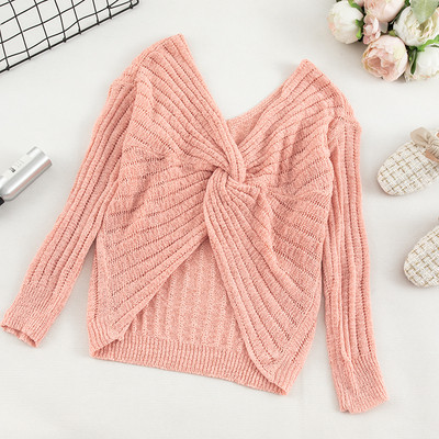 Модерен дамски пуловер в пет цвята с V-образно деколте