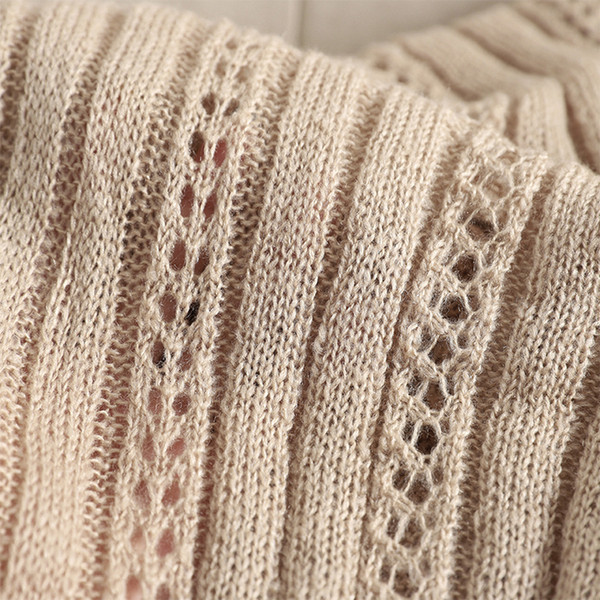 Ежедневна дамска жилетка с V-образно деколте и копчета в пет цвята