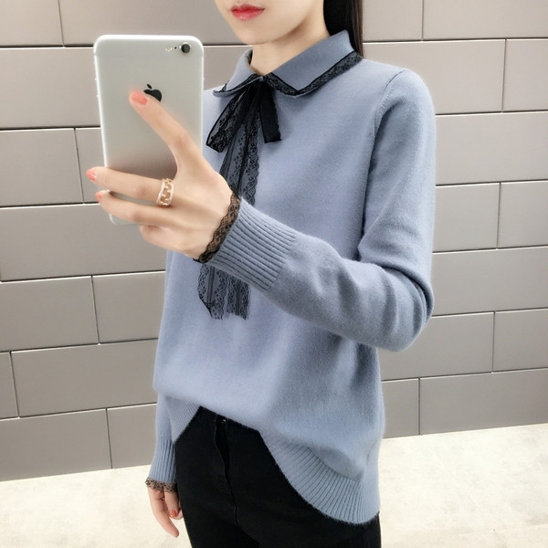 Дамски пуловер с елемент -дантела и класическа яка в няколко цвята 