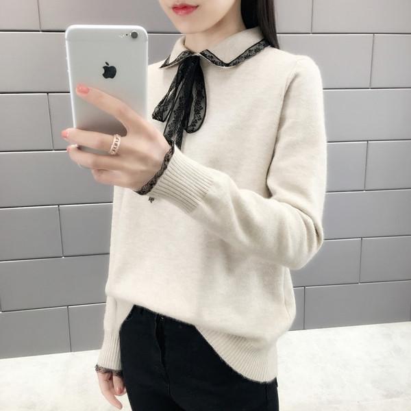 Дамски пуловер с елемент -дантела и класическа яка в няколко цвята 