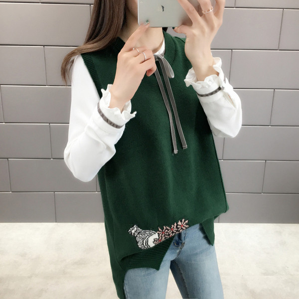 Нов модел дамска жилетка без ръкави и бродерия в няколко цвята 