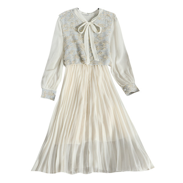 Стилна дамска рокля разкроен модел с панделка и дълъг ръкав в два цвята