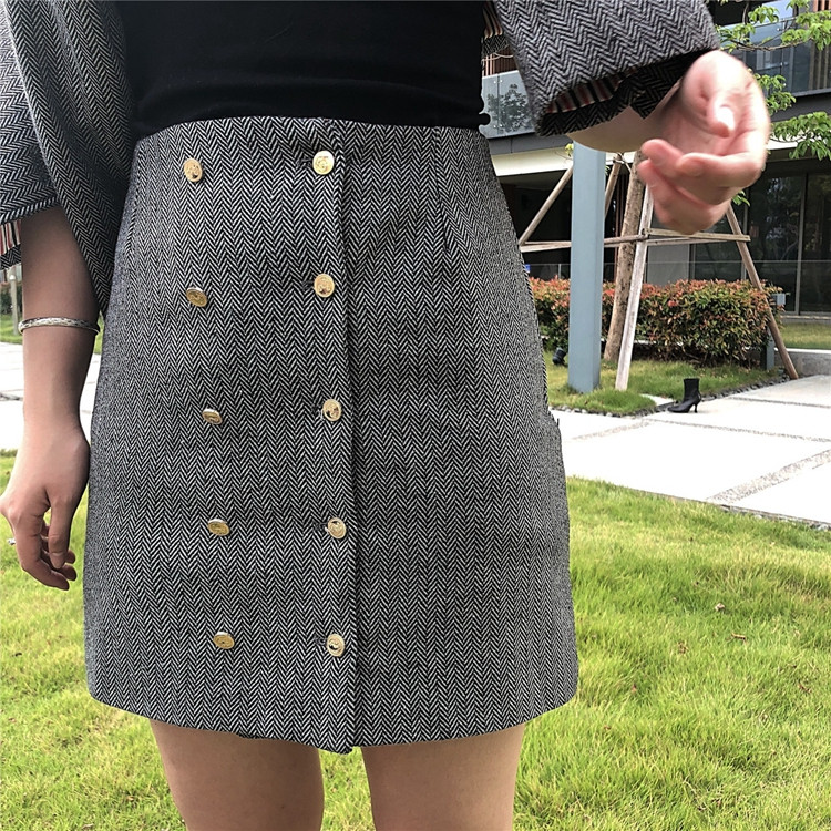 Къса дамска пола с копчета и висока талия в сив цвят